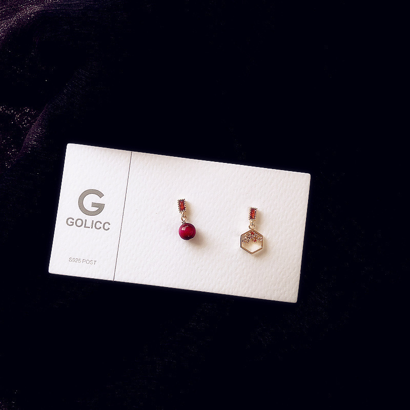 Hoa tai phối hình hạt đậu đỏ phong cách Hàn Quốc cho nữ