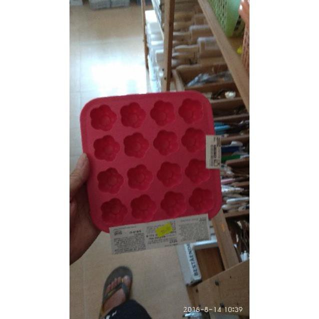 có sẵn có sẵn Khay đá hình ngộ nghĩnh PLASTIS IKEA 18 x 18 x 2.5cm