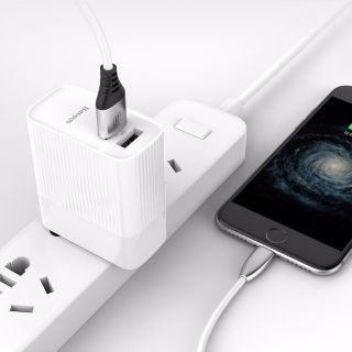 Củ sạc nhanh 2 cổng Baseus chân gập