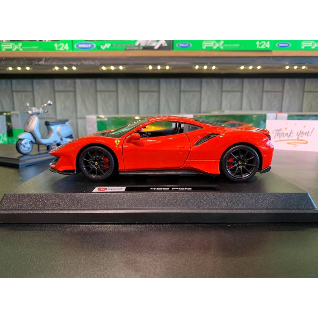Xe mô hình Ferrari 488 Pista tỷ lệ 1:24 của hãng Bburago