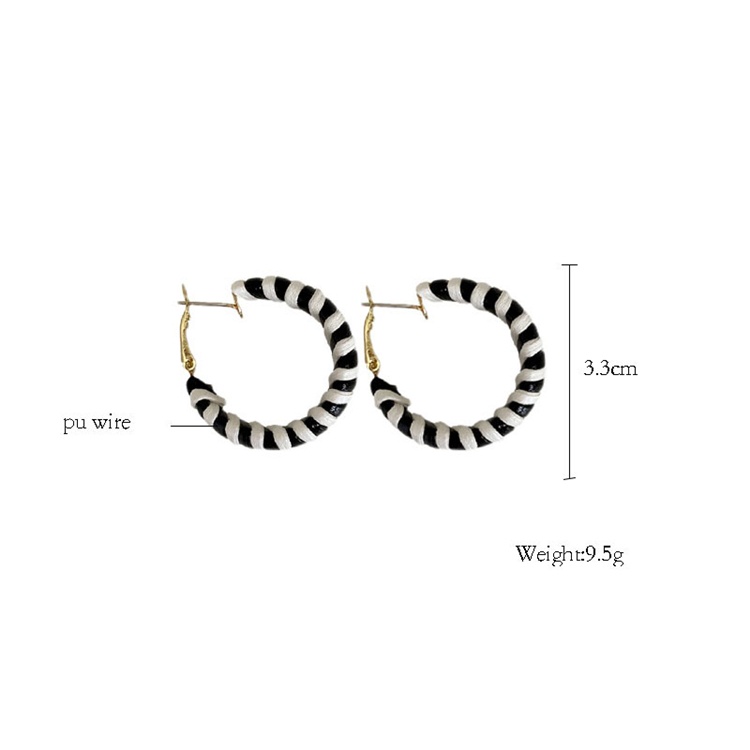 Bông tai thời trang nữ khuyên tròn xinh xắn - HT322