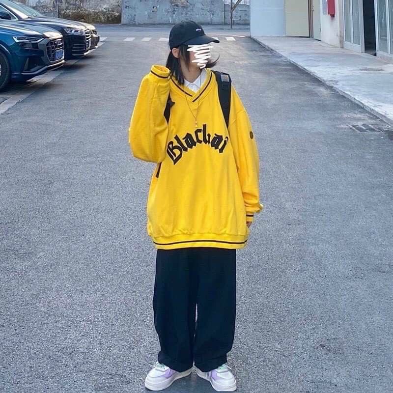 Áo nỉ viền cổ V Blackk cực đẹp.hangtotgiare98 | BigBuy360 - bigbuy360.vn