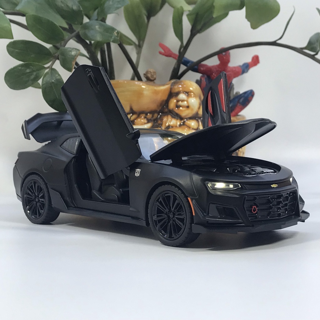 Mô hình xe ô tô Chevrolet Camaro tỷ lệ 1:24 dòng xe cơ bắp Mỹ