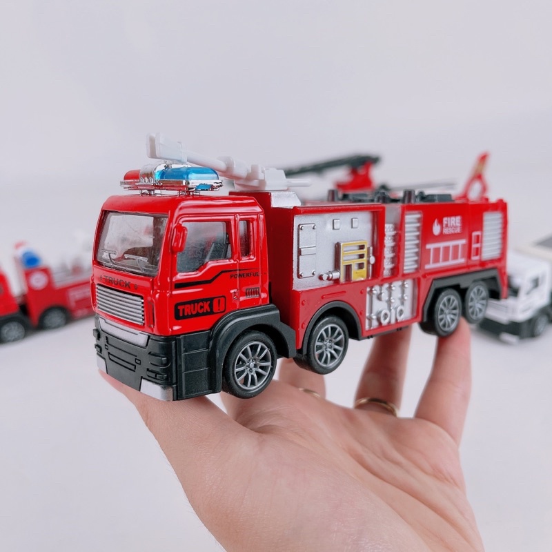 Bộ Đồ Chơi 6 Xe Mô Hình Cứu Hoả-xe Cứu Hoả Chạy Đà-Đầu Xe Kim Loại Thân Nhựa