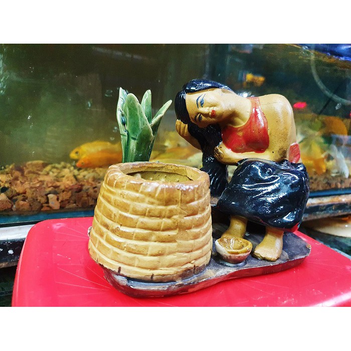 CÔ TẤM TRANG TRÍ HỒ CÁ NON BỘ 15X9X14CM