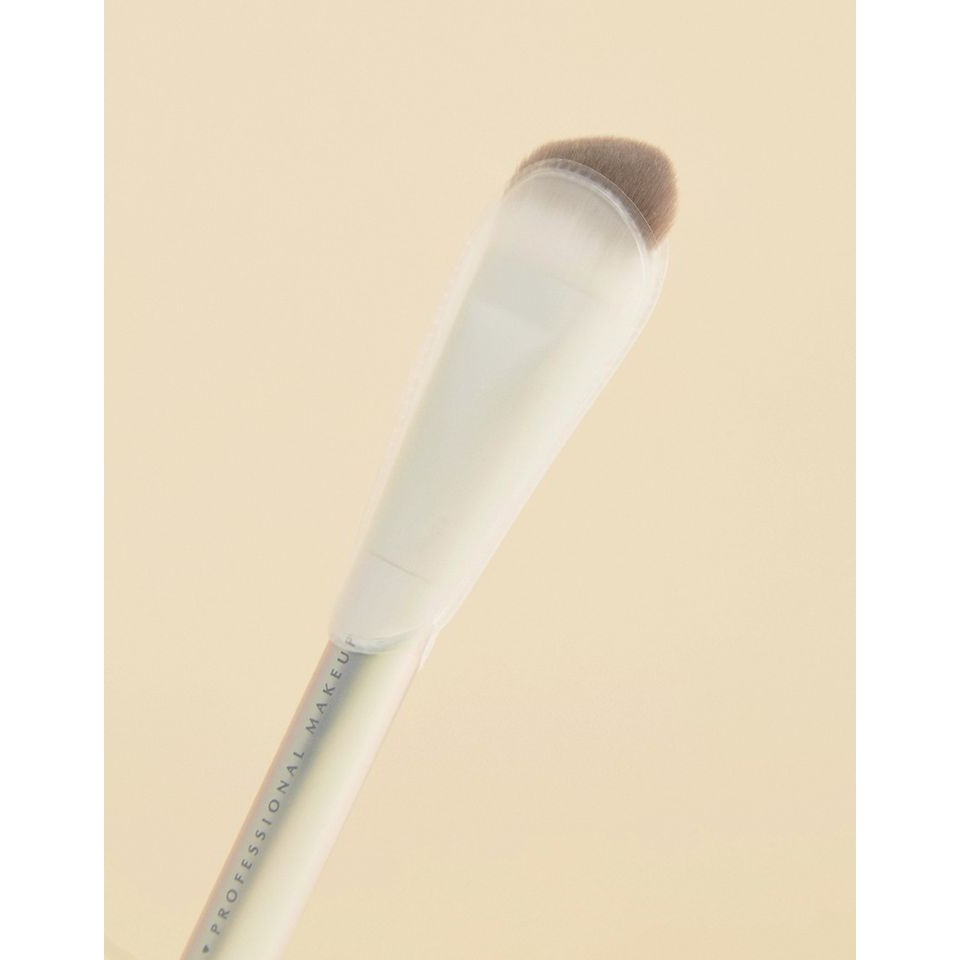 NYX - Cọ bắt sáng Holographic Halo Sculpting Highlight Brush