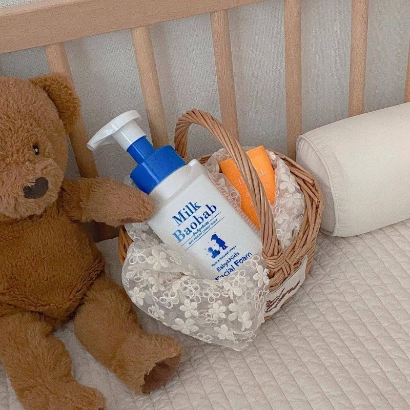 Sữa rửa mặt Milk Baobab baby Hàn quốc cho bé từ 6 tháng