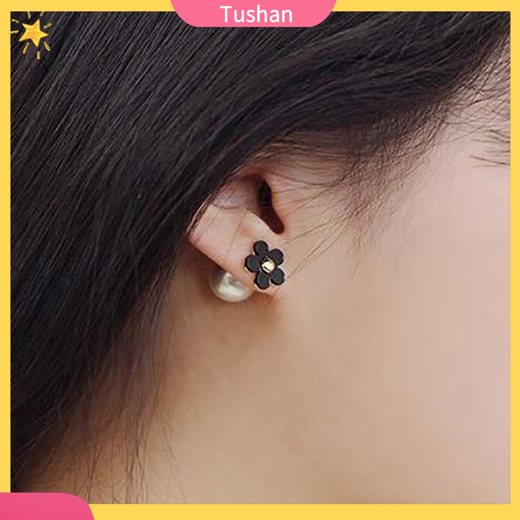 Bông tai hoa đính ngọc trai giả sang trọng