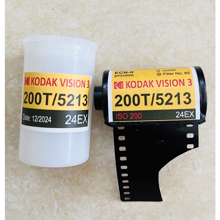 Kodak VISION 3 200T 5213 24 tấm date 2024 film 135 film 35mm