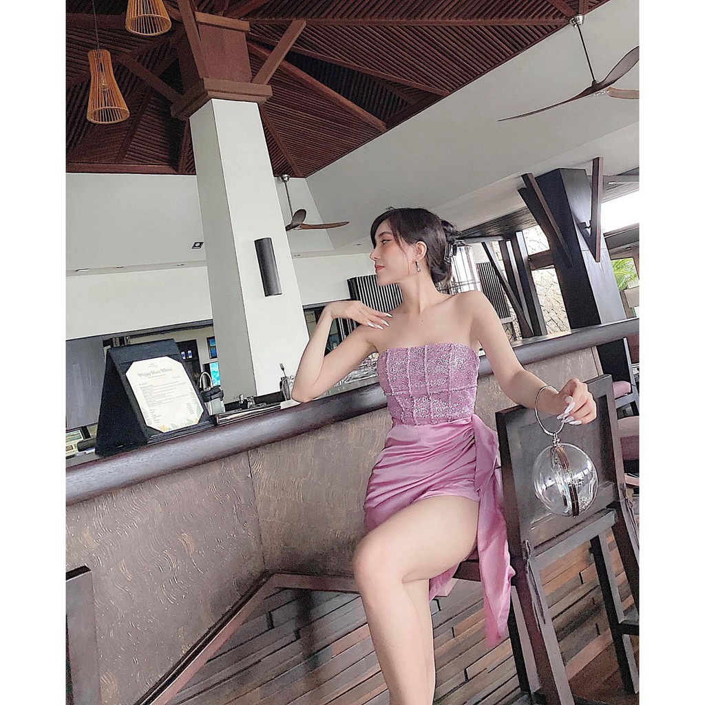 Đầm cúp ngực đính đá