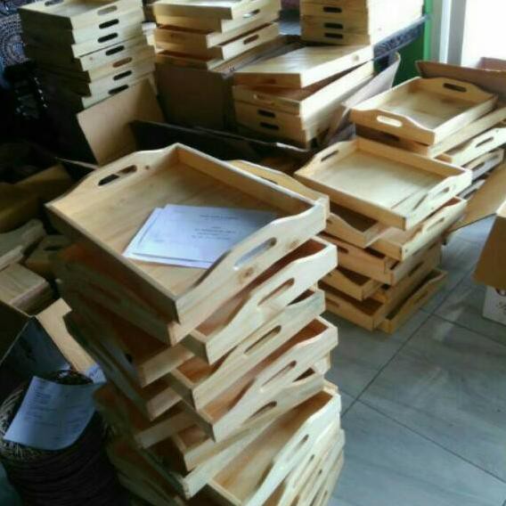 Khay Gỗ Thông Có Tay Cầm Cong Kích Thước 40x30 | BigBuy360 - bigbuy360.vn