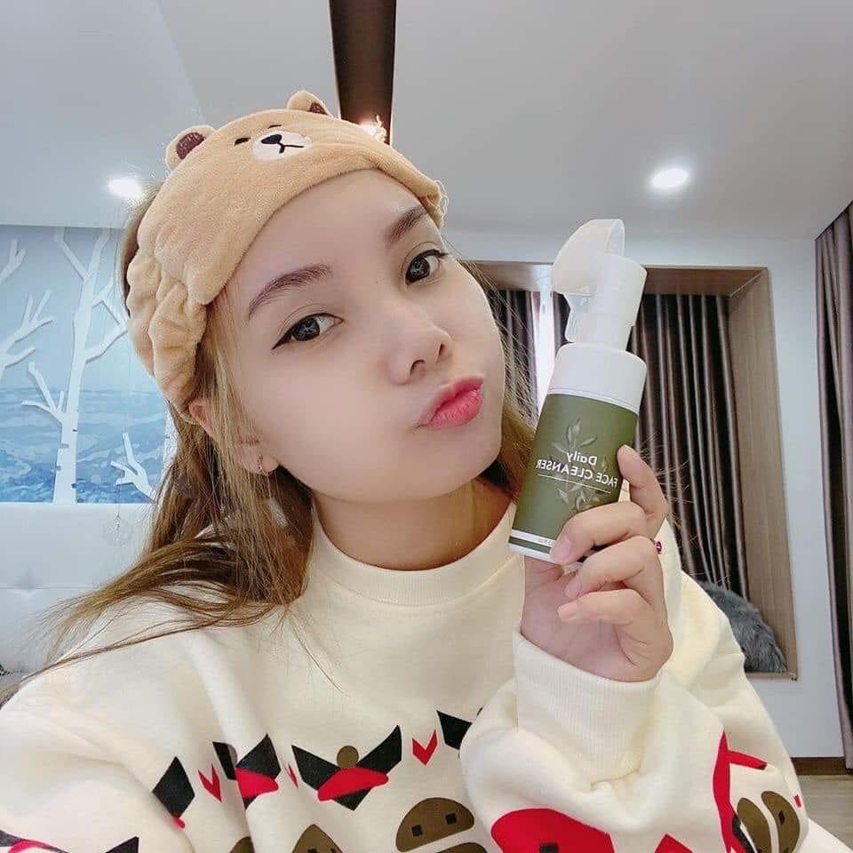 [Chính Hãng] Sữa rửa mặt trà xanh đầu cọ - làm sạch sâu, ngăn ngừa mụn tối đa