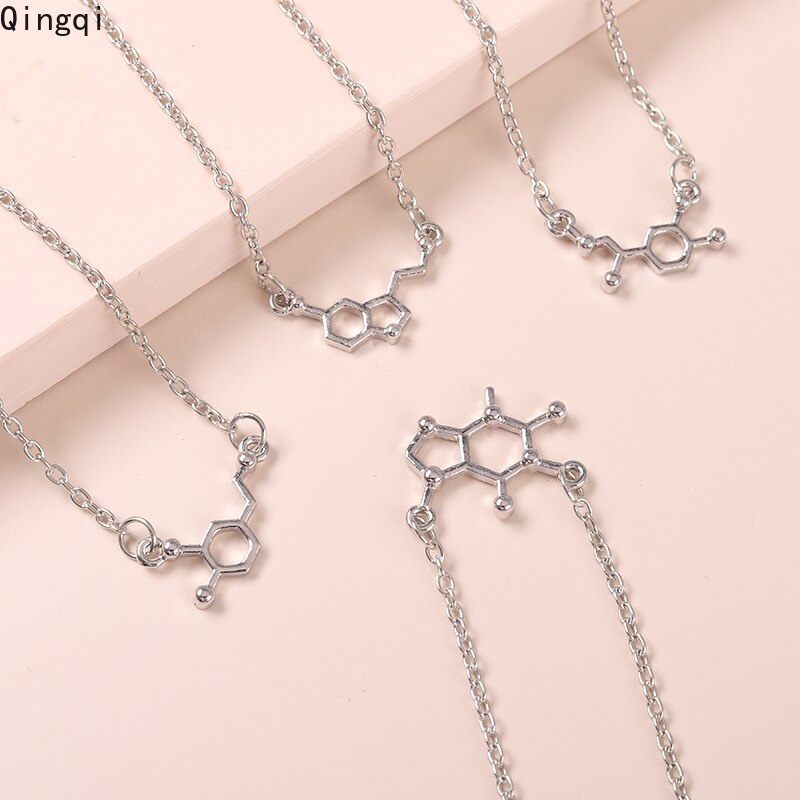 Vòng cổ Miss Zoe mặt hình cấu trúc hóa học độc đáo dành cho nam và nữ