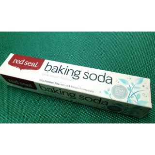 Kem đánh răng Baking Soda Red Seal