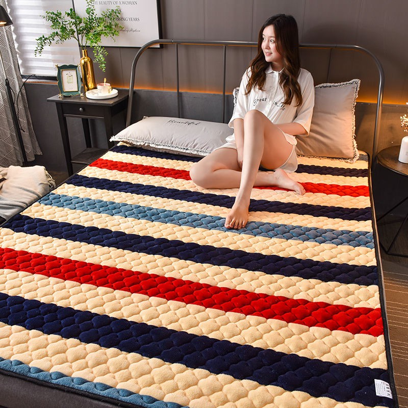 Nệm Flannel đơn dành cho sinh viên Phòng ngủ tập thể Tatami dày gấp đôi Tầng ấm áp Thảm chống trượt