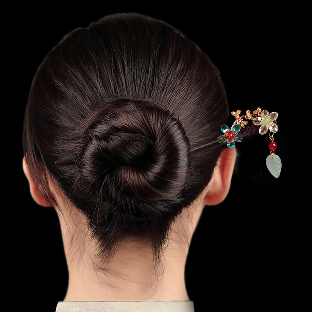 Trâm cài tóc bằng gỗ phối tua rua phong cách Trung Hoa cổ điển thanh lịch cho nữ