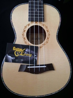 Đàn ukulele concert MT800 CB2
