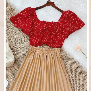 Áo croptop đỏ chấm bi nhún ngực