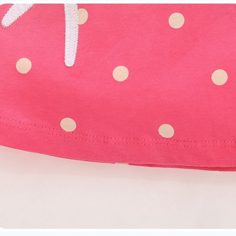 Mã S0899 váy hồng chấm bi thêu đắp nổi hình bé mèo đi chơi đáng yêu của Litlte Maven
