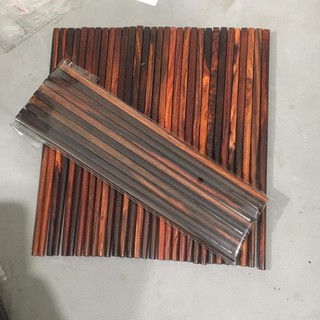 Đũa trắc đỏ đen