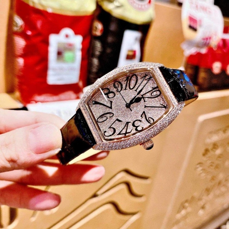 đồng hồ nữ 𝙳𝚊𝚟𝚎𝚗𝚊 màu đen 𝚙𝚑𝚒𝚎̂𝚗 𝚋𝚊̉𝚗 𝙵𝚛𝚊.𝚗𝚔 𝙼𝚞.𝚕𝚕𝚎𝚛 𝚌𝚞̛̣𝚌 𝚌𝚑𝚊̂́𝚝 𝙼𝚊̣̆𝚝 𝚘𝚟𝚊𝚗 𝚏𝚞𝚕𝚕 đ𝚊́.