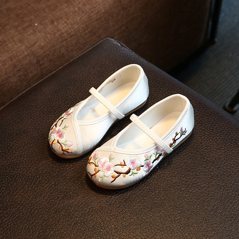 Giày búp bê vải thêu hoa phong cách Trung Quốc xinh xắn cho bé