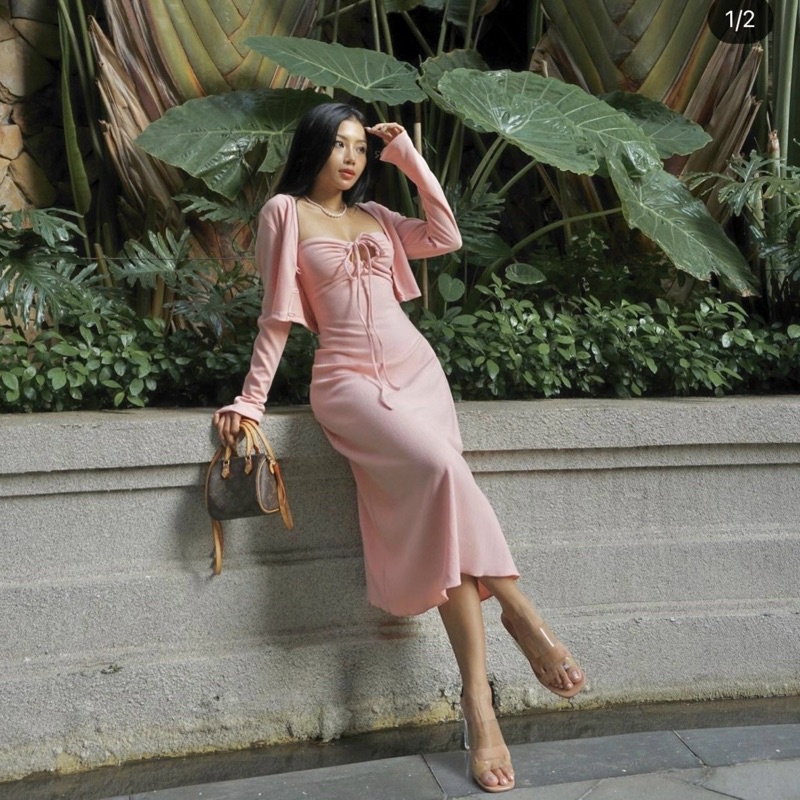 🦋Sét Đầm Hồng Khoét Ngực Kèm Áo Khoác Crop🦋