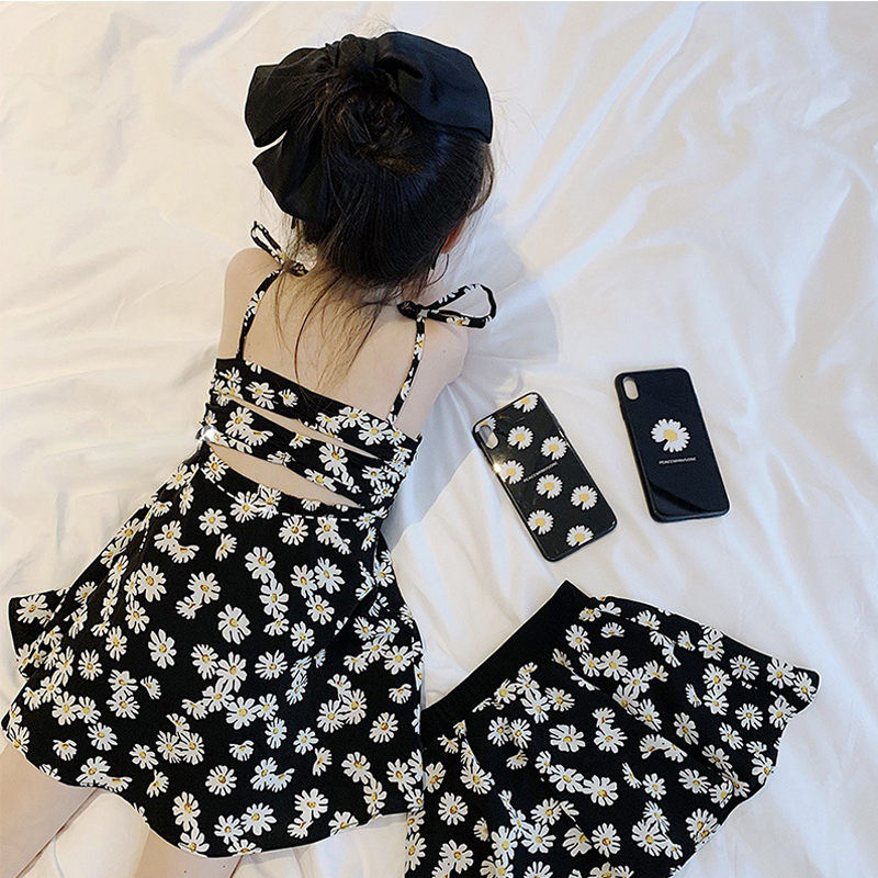 Đầm Hoa Cúc Dễ Thương Hàn Quốc Cho Bé Gái