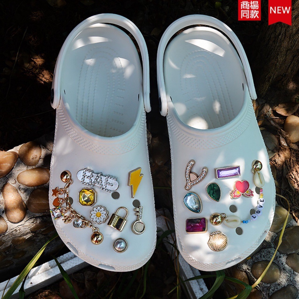 [ Hàng VNXK ] Dép Sục Classic Clog MàuTrắng Xuất Xịn, Tặng 10 Jibbitz Đáng Yêu