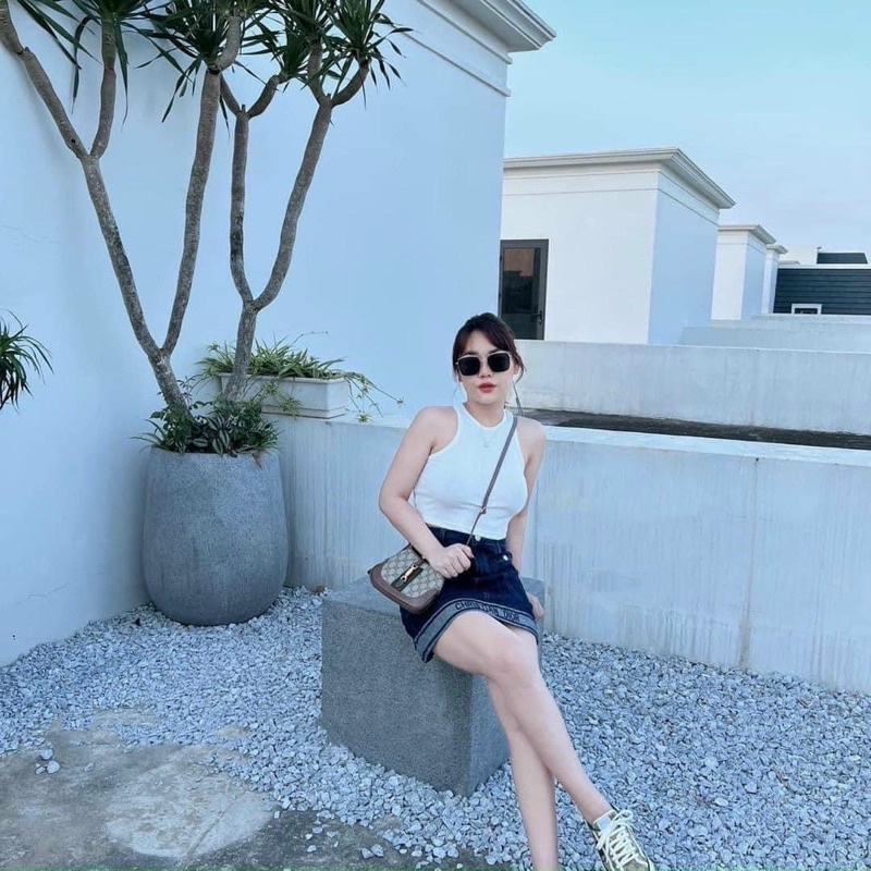 Chân váy bò thêu DO paris dáng A