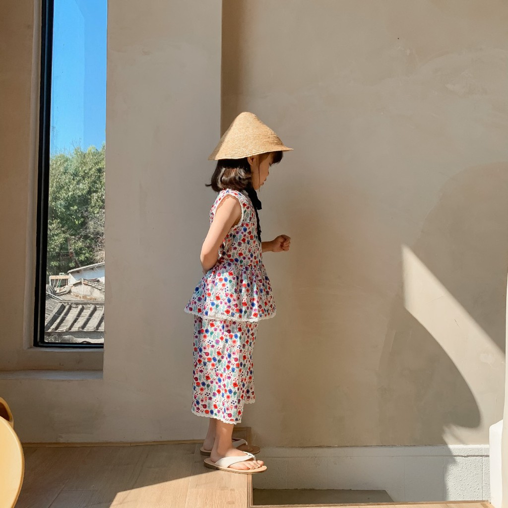 Set quần áo hoạ tiết hoa cho bé