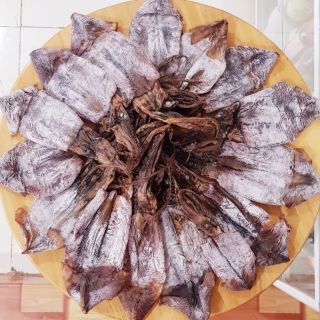 Mực khô (1kg ) (khoảng 15-20 con)