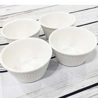 Khuôn ramekin trắng lớn