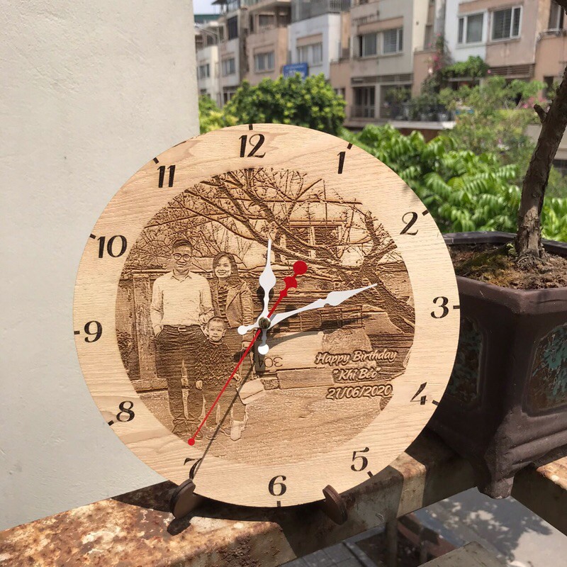 quà tặng 20/10, quà 8/3, quà tặng sinh nhật_ đồng hồ gỗ khắc ảnh theo yêu cầu