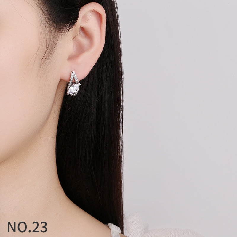 Khuyên Tai Mạ Bạc S925 Đính Đá Kim Cương Trắng 18K Sang Trọng