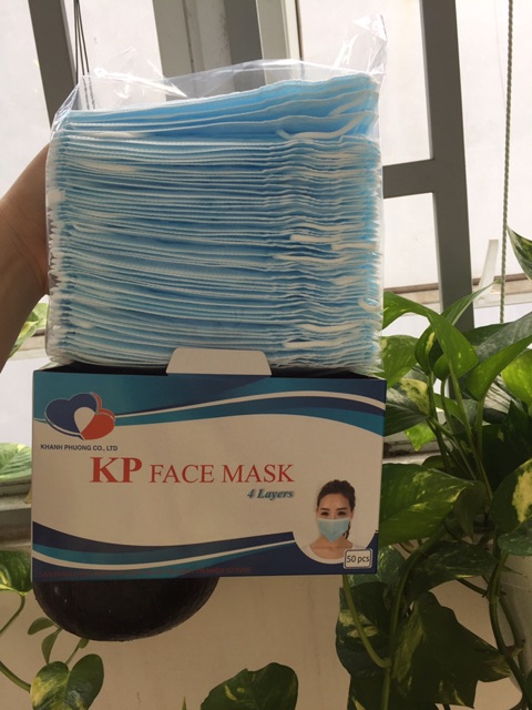 Khau trang y te khang khuan 4 lop 1 hop 50 cai | BigBuy360 - bigbuy360.vn