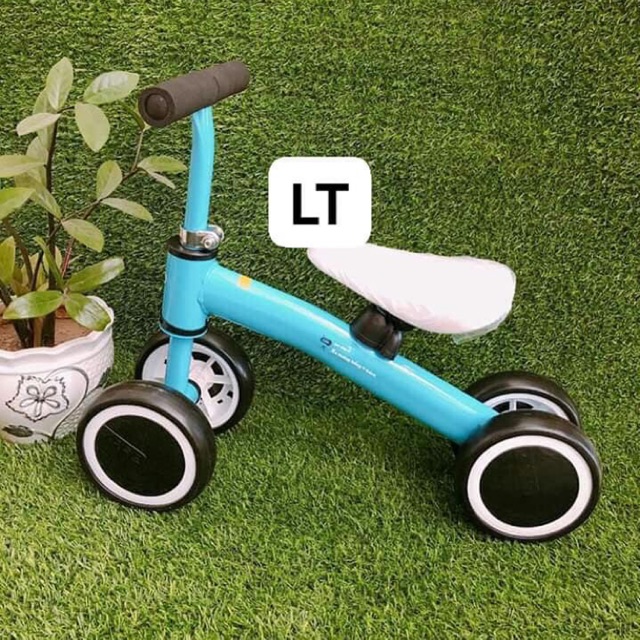 Xe chòi chân 4 bánh hàng km sữa enfa