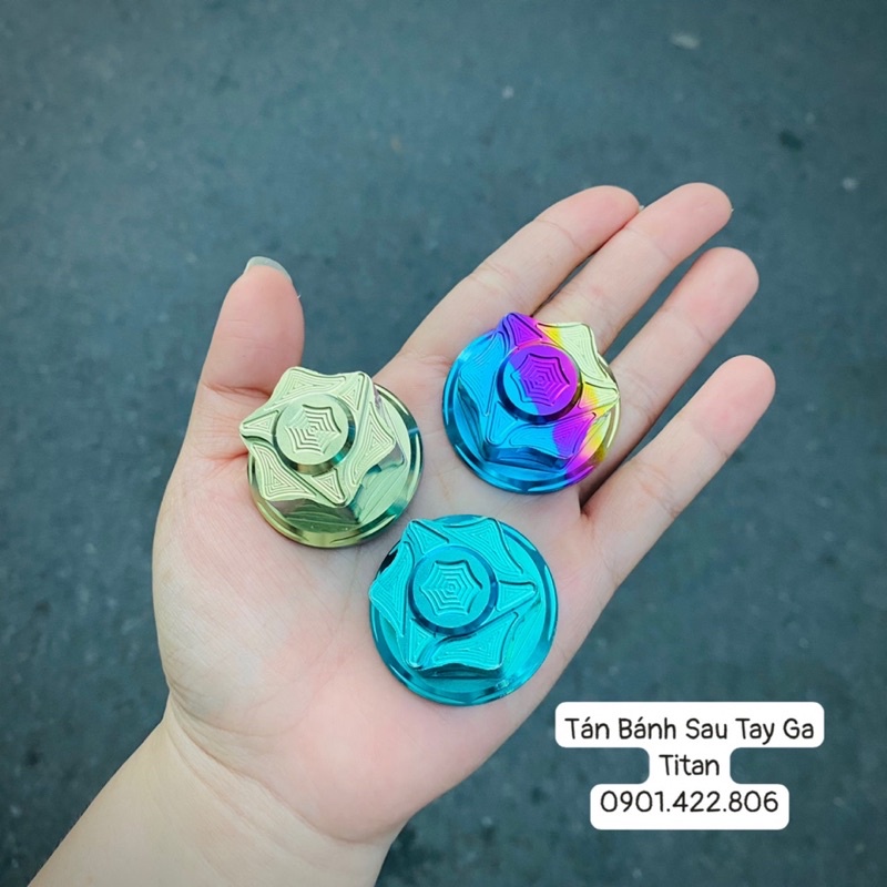 Tán Bánh Sau Tay ga Titanium Gr5 gắn nhiều dòng xe