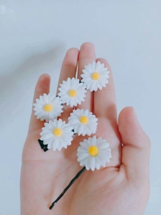 Kẹp tóc hoa cúc 3 bông