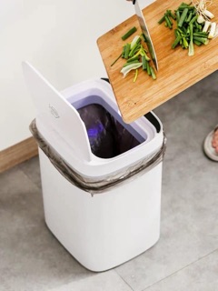 Thùng Rác siêu cảm biến thông minh