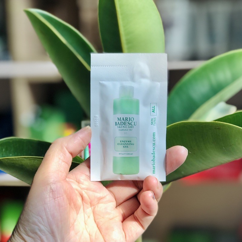 Sữa rửa mặt sáng da Mario Badescu Enzyme Cleansing Gel