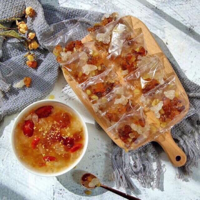 Hộp 10 Gói Chè Dưỡng Nhan tặng kèm 50gtáo đỏ tân cương