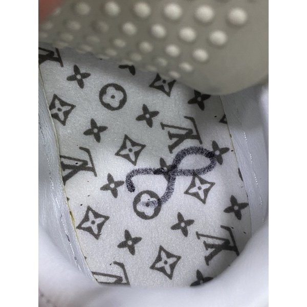 Giày thể thao size 39