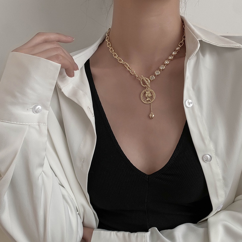 Dây Chuyền Kim Loại Mặt Đồng Xu Thời Trang Sang Trọng 19A1393