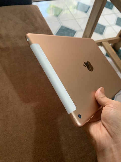 IPad Gen 7 2019 sử dụng sim 4G và wifi 32Gb | BigBuy360 - bigbuy360.vn