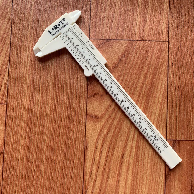 LRT-TKN Thước Cặp nhựa 150mm / Phạm vi đo 0 - 150mm