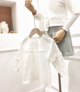  Áo trắng cổ dúm