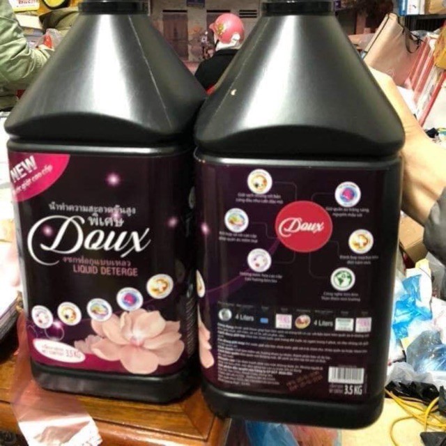 combo 2 chai nước giặt doux 3 lit 5 (phí ship rẻ )