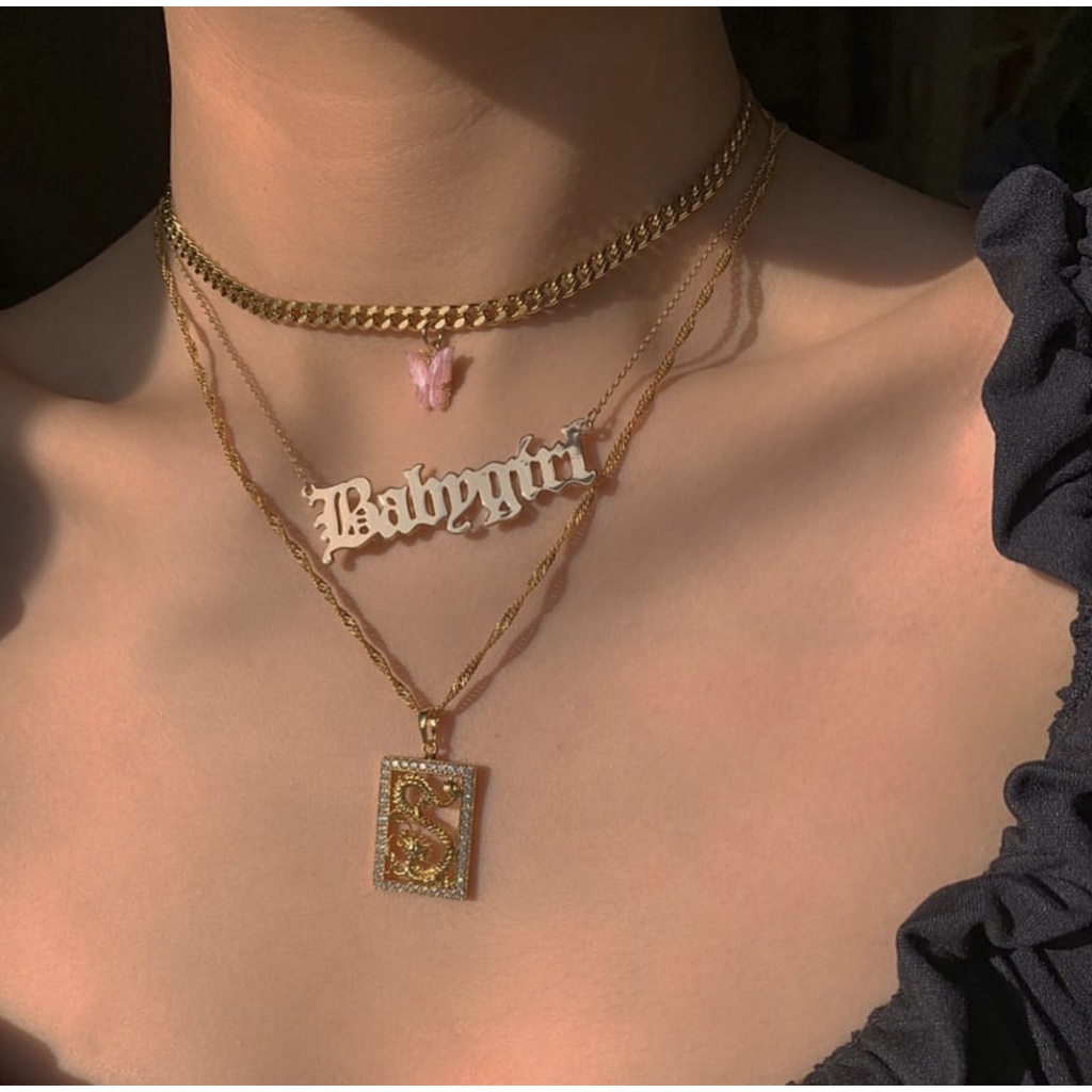 Vòng cổ Thép Không Gỉ Mặt Bướm Hồng Khắc Chữ Babygril Thời Trang