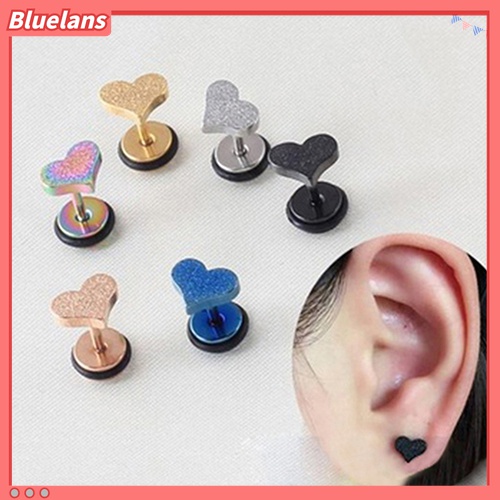 Cặp khuyên tai titan hình trái tim nhỏ xinh cá tính trẻ trung dành cho nam và nữ